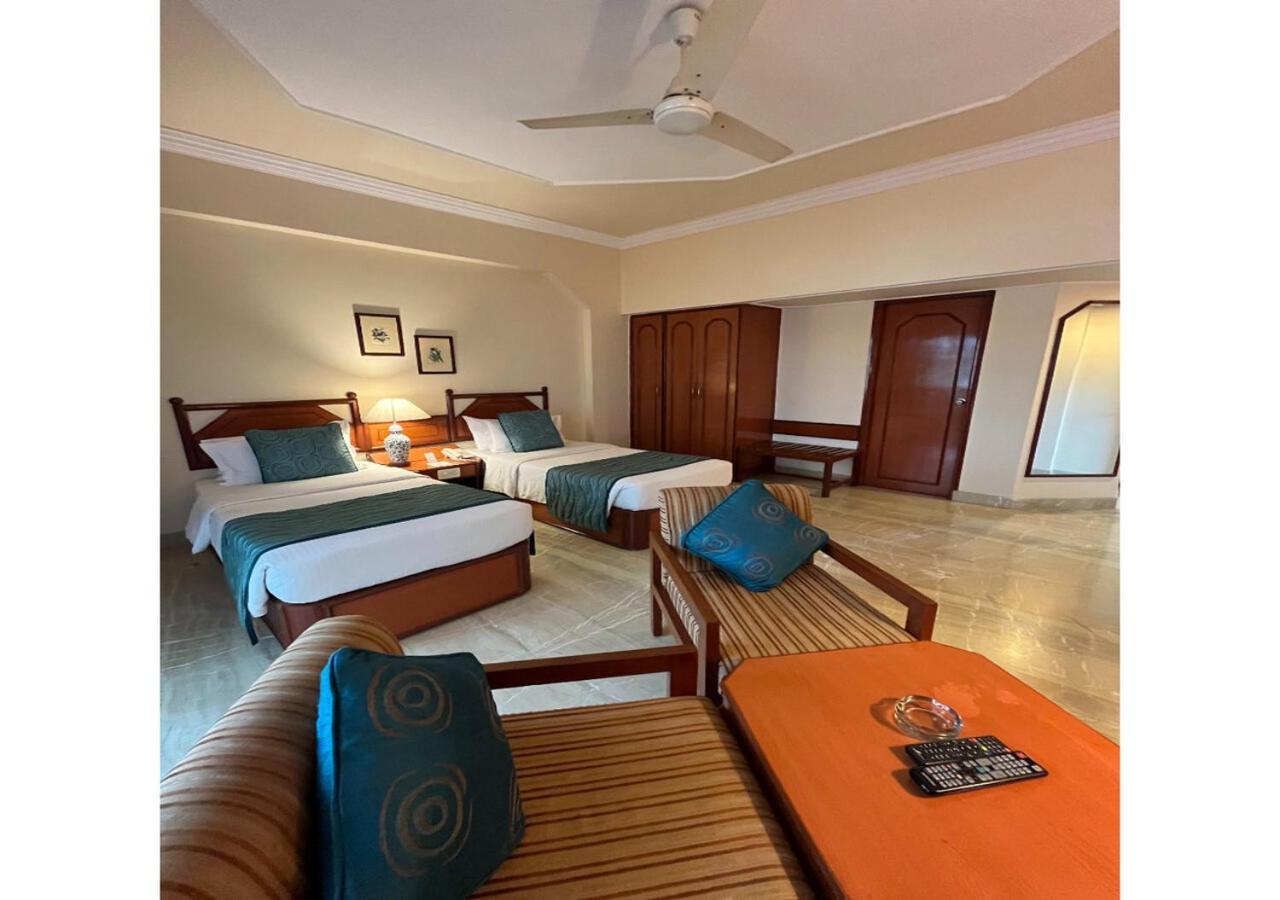 Rajdarshan - A Lake View Hotel In Udaipur Exterior photo